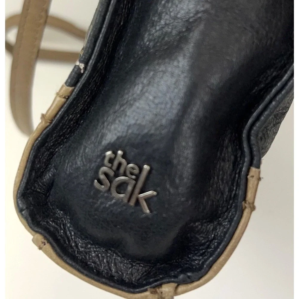 THE SAK Soft Leather Crossbody Bag Black Tan Western Boho Zip Top Shoulder Purse